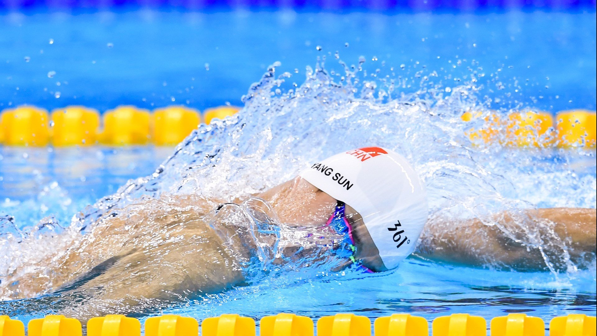 体育防线稳固，球队表现稳定，体育防守